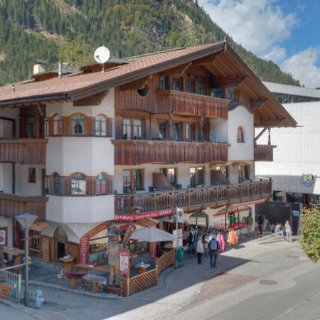 Center Rooms & Apartments Mayrhofen Dış mekan fotoğraf