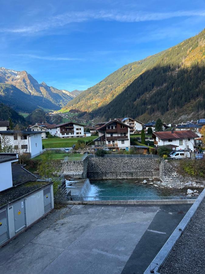 Center Rooms & Apartments Mayrhofen Dış mekan fotoğraf